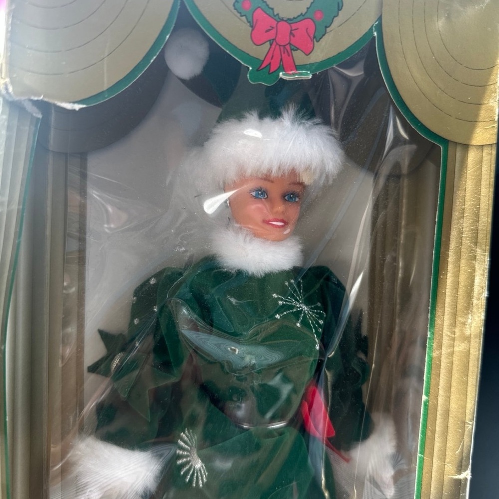 Holiday radio city music doll vintage